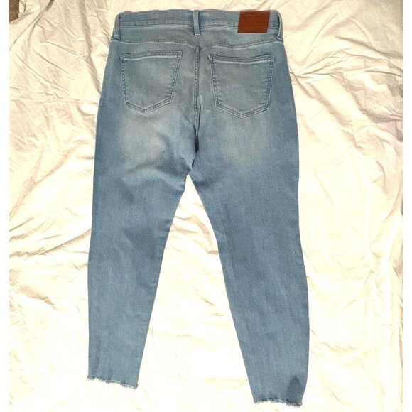 Like New Lucky Brand Mid Rise Skinny Jeans Light Wash Denim Frayed Hem 14 - Picture 4 of 10